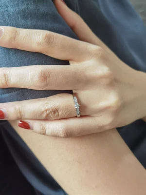 แหวนเพชร Primrose Bezel