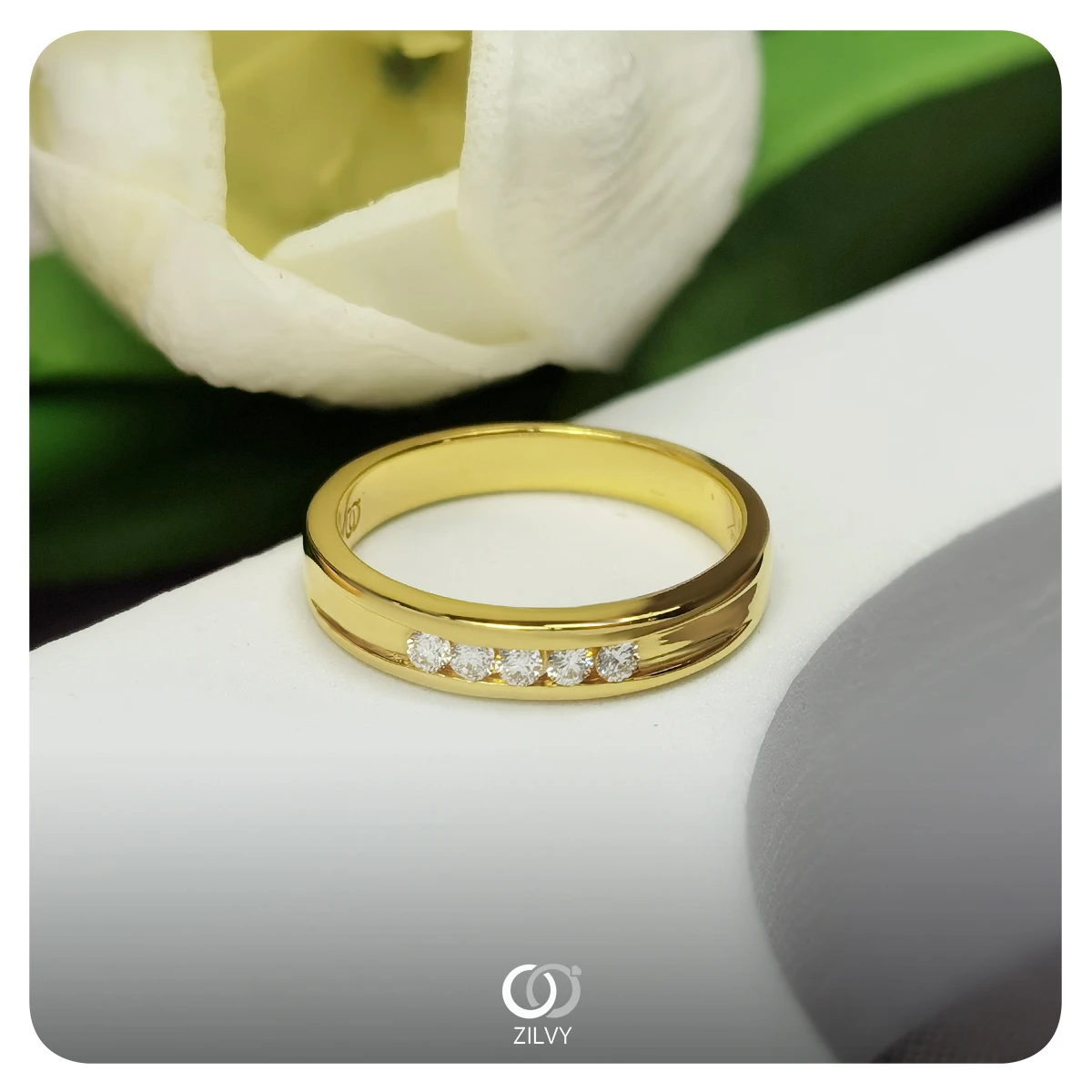แหวนเพชรฝังสอด Odette — ภาพงานจริง