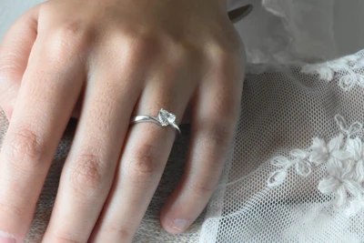 แหวนเพชร Violette Solitaire