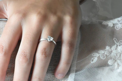 แหวนเพชร Violette Solitaire