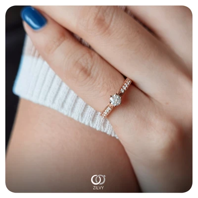 แหวนเพชร Perla Flanked