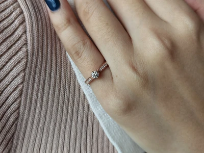 แหวนเพชร Perla Flanked