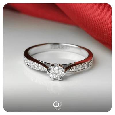 แหวนเพชร Mila Flanked