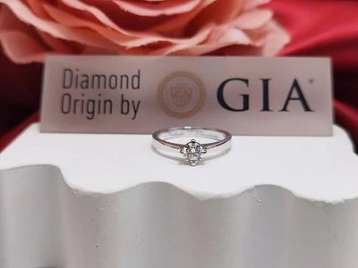 แหวนเพชร Yvette Solitaire