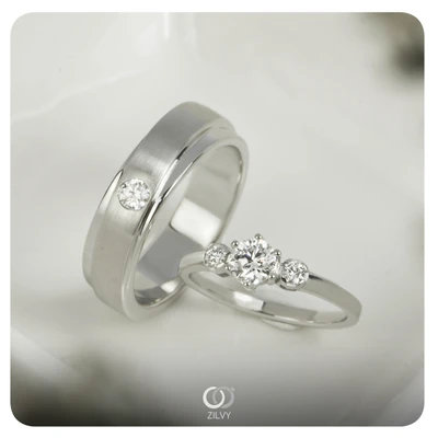 แหวนเพชร Nadia Twist